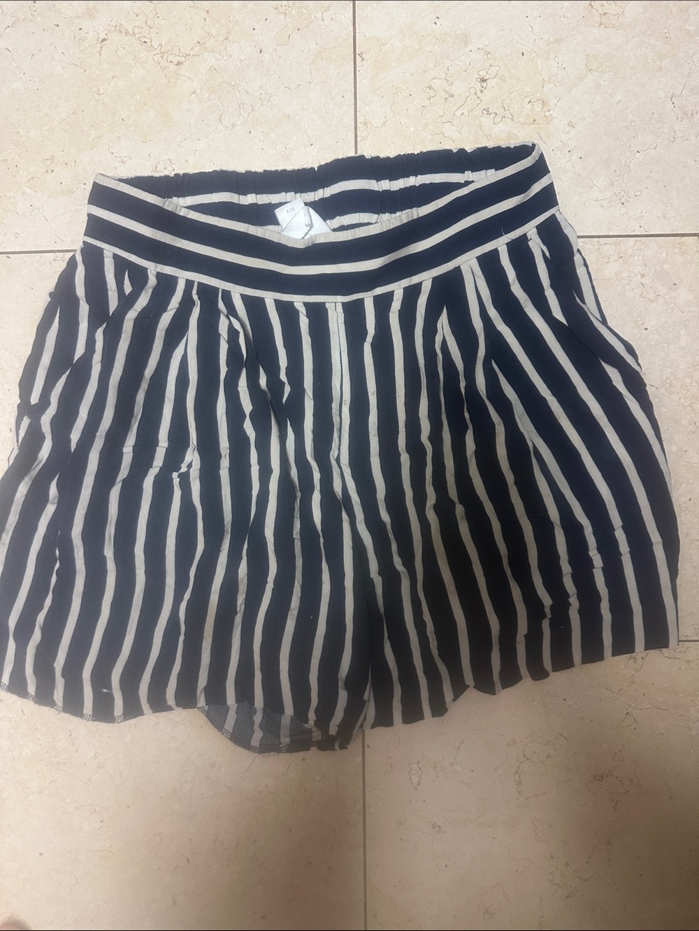 H&M Navy and White High-Waist Striped Short